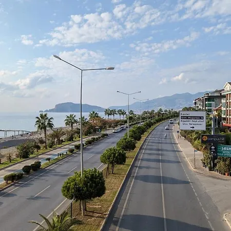 Уютная Квартира На Первой Береговой Линии Alanya